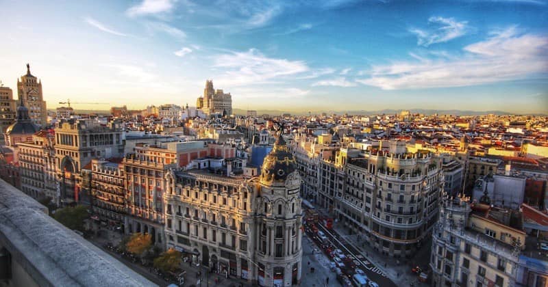 Why Spain Is Increasingly Popular with Canadian Expats